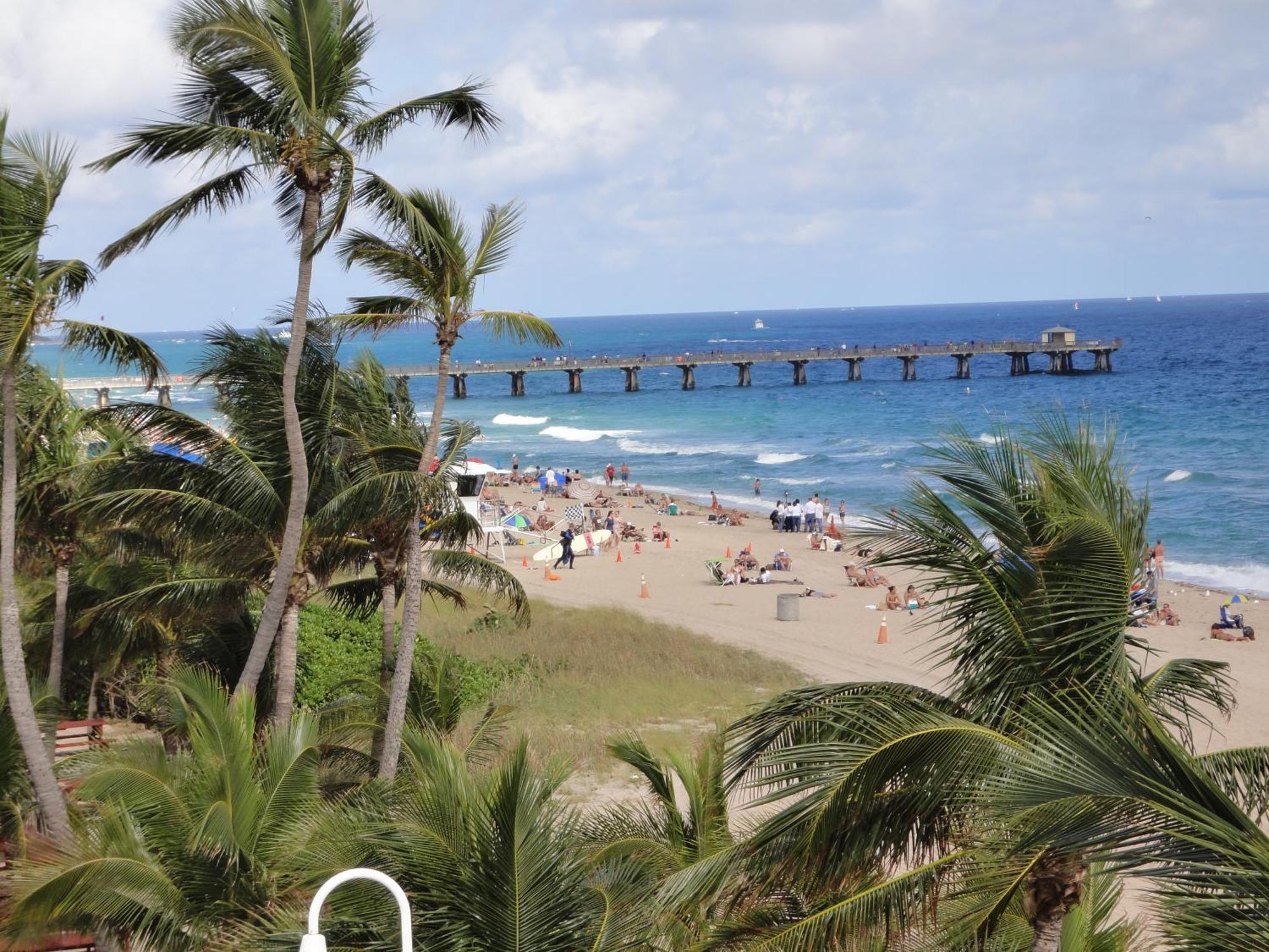 Oceans Beach Resort & Suites Pompano Beach Exterior foto